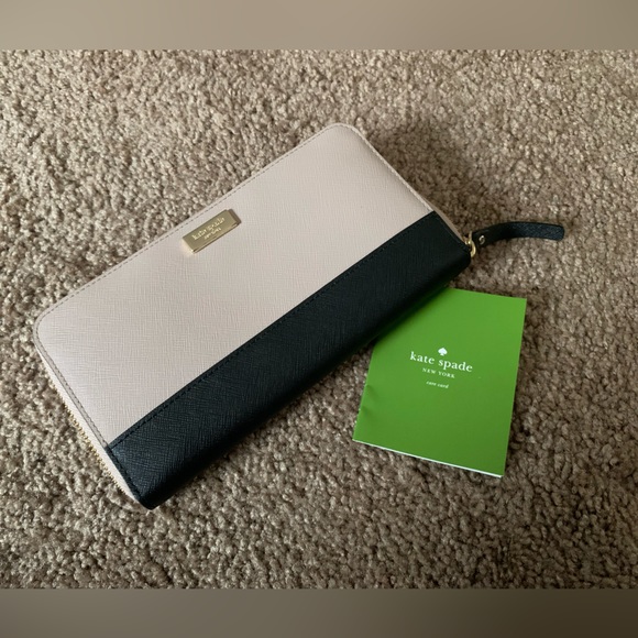 Kate Spade Zip Around Nude Black Color Block Stripe Wallet - Picture 1 of 4